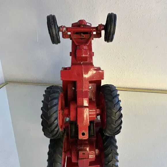 ERTL International 1586 Tractor With Cab 1/16 Scale Diecast Vintage Collector - Picture 10 of 10